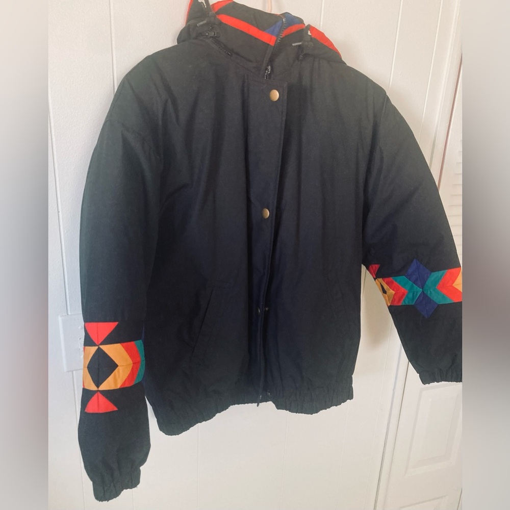 Ski Jacket Womens SZ M black with Southwestern design.Vintage London Fog. - Picture 4 of 15